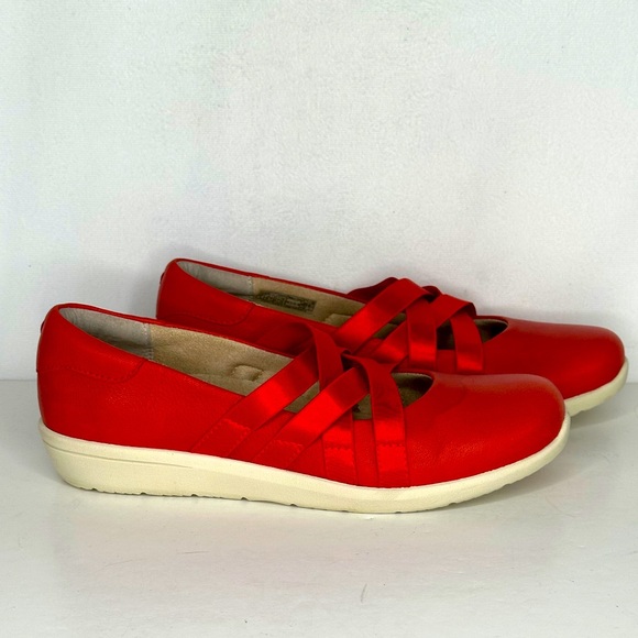Vionic Serenity Red Slip On Sneakers Strappy  Comfort Orthopedic Sz 8 - Picture 1 of 8